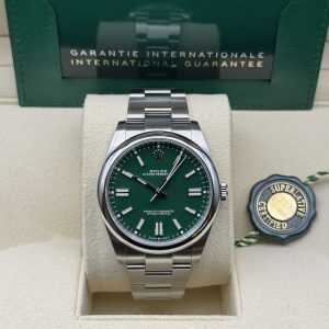124300 Rolex Oyster Perpetual Green Dial